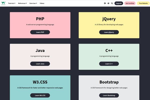 W3Schools cũng là một trong những website học lập trình online đáng để bạn cân nhắc